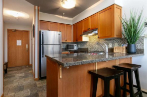 Bright 2 bedroom and loft suite in the Wildwood Lodge